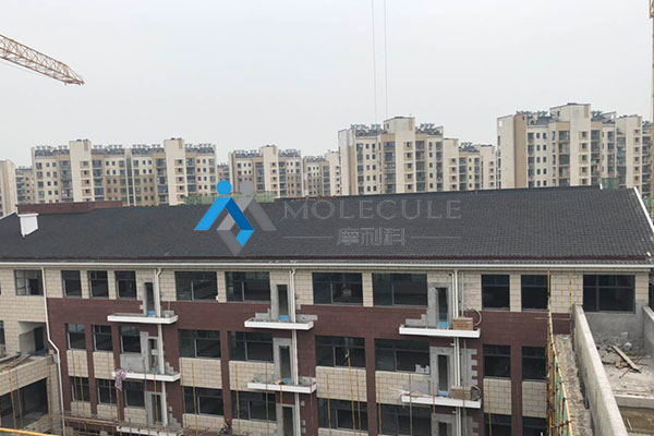 無錫摩利科為無錫漁港中學提供陶感瀝青波形瓦